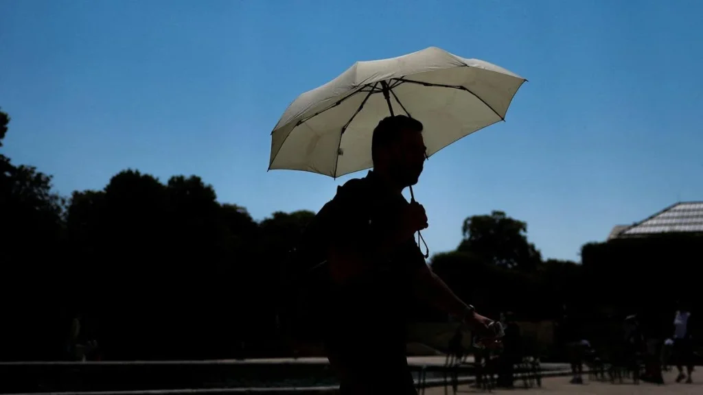 Over 2,700 may have died due to heatwaves in England: researchers