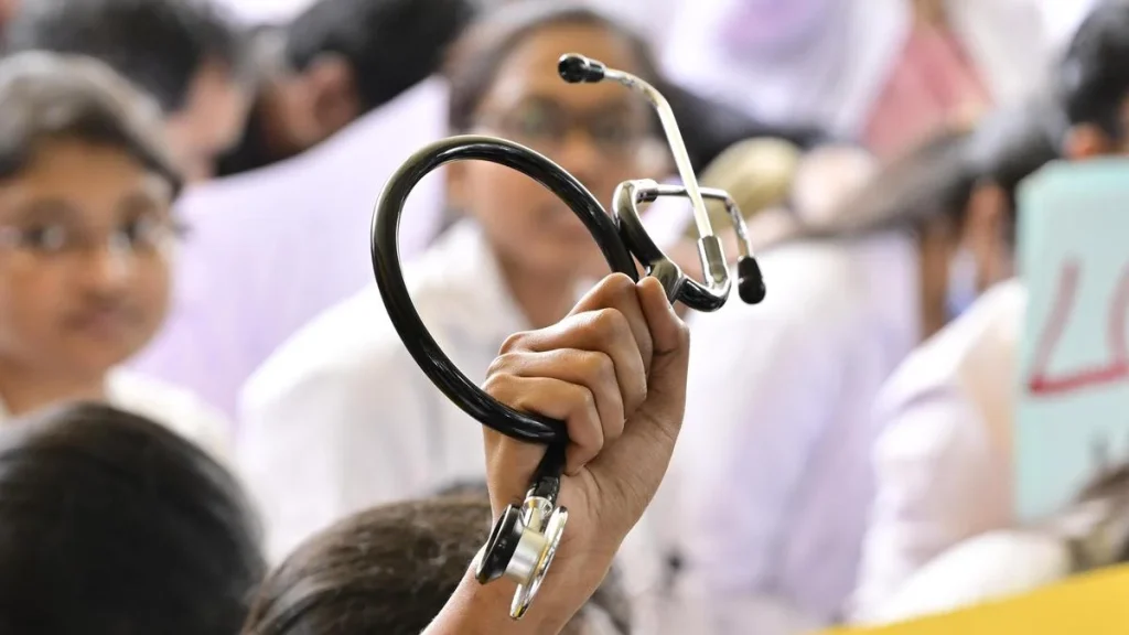 Surrender of 151 super speciality seats: T.N. Medical Officers Association faults