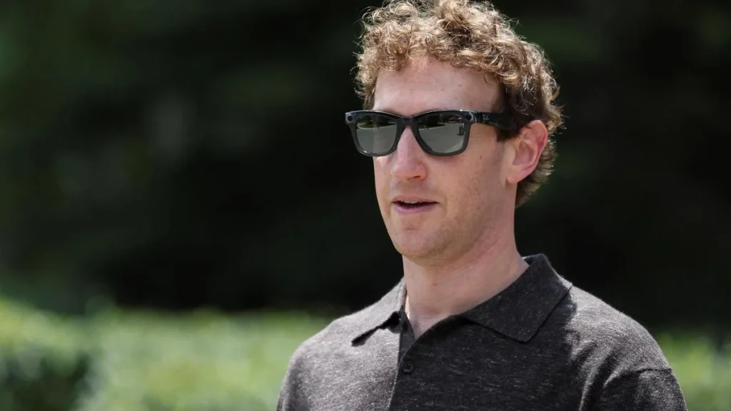 Mark Zuckerberg sends apologies for 'errors in operating the platform', government