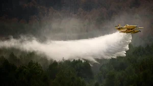 'Water bombers' take to skies as Greece battles wildfires