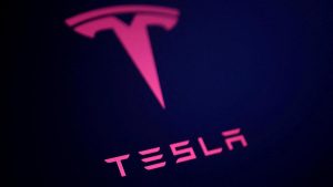 Tesla is beginning deliveries of its Semi ​trucks to a first set of customers this week