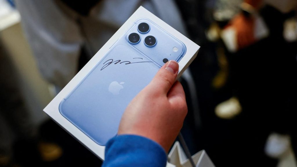 Apple owes record $5.7 billion in haptic technology patent case, US jury argues