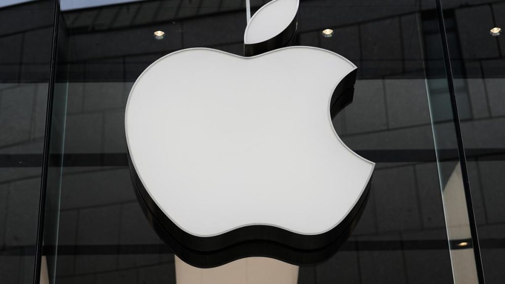 “This dispute is a mess of Apple’s own making, and it is trying to blame everyone else,”