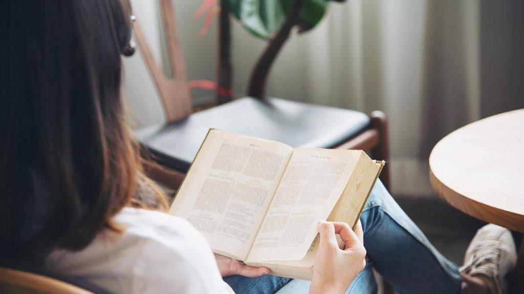 Reading for pleasure is linked to better mental health, greater empathy and a lower risk