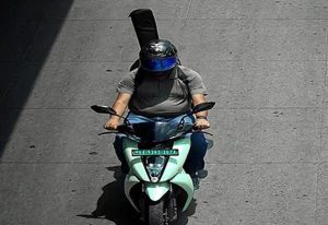 Image of the two-wheeler rider in Bengaluru, who was slapped with a helmetless riding challan