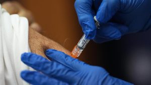 Doctors are urging Americans aged 6 months and older to receives vaccinated against the flu